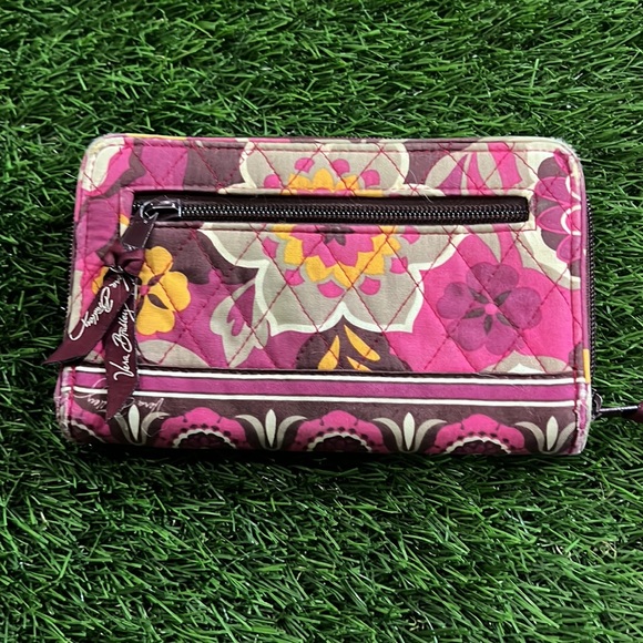 Vera Bradley Clutch Wallet - Picture 4 of 9